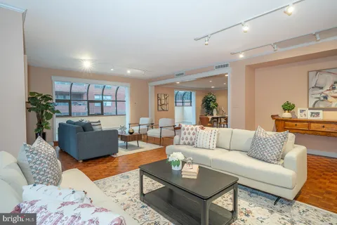 $1,400,000 | 101 Cheswold Lane, Unit 3A, Haverford, PA 19041