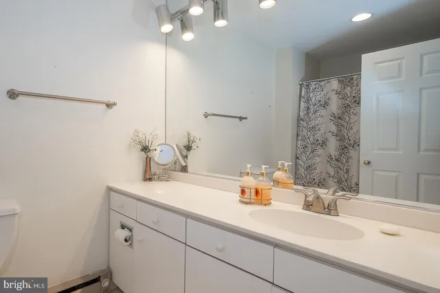 $1,400,000 | 101 Cheswold Lane, Unit 3A, Haverford, PA 19041