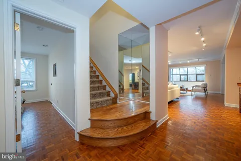 $1,400,000 | 101 Cheswold Lane, Unit 3A, Haverford, PA 19041