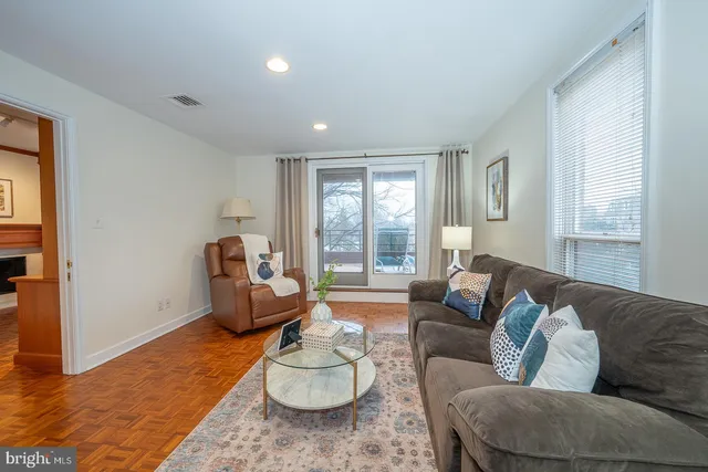 $1,400,000 | 101 Cheswold Lane, Unit 3A, Haverford, PA 19041