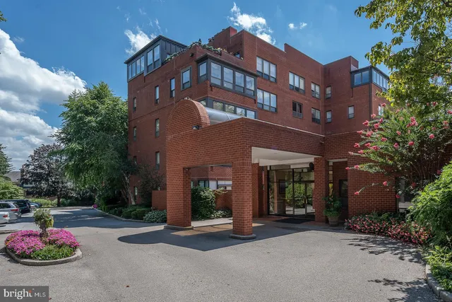 $1,400,000 | 101 Cheswold Lane, Unit 3A, Haverford, PA 19041