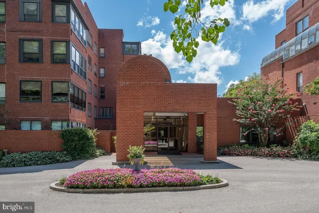 $1,400,000 | 101 Cheswold Lane, Unit 3A, Haverford, PA 19041