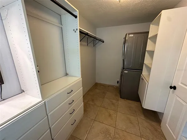 $2,000 | 625 West King Street, Orlando, FL 32804