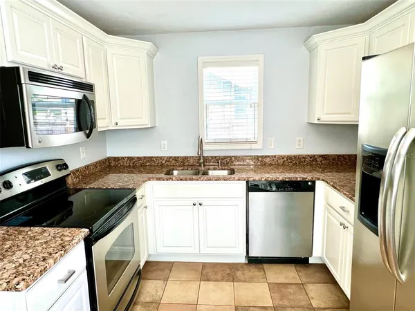 $2,000 | 625 West King Street, Orlando, FL 32804