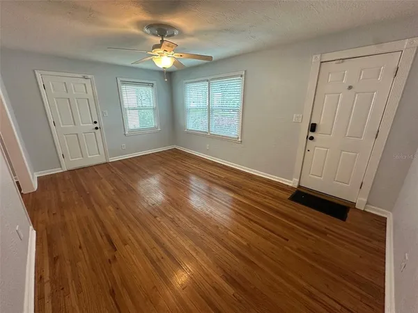 $2,000 | 625 West King Street, Orlando, FL 32804