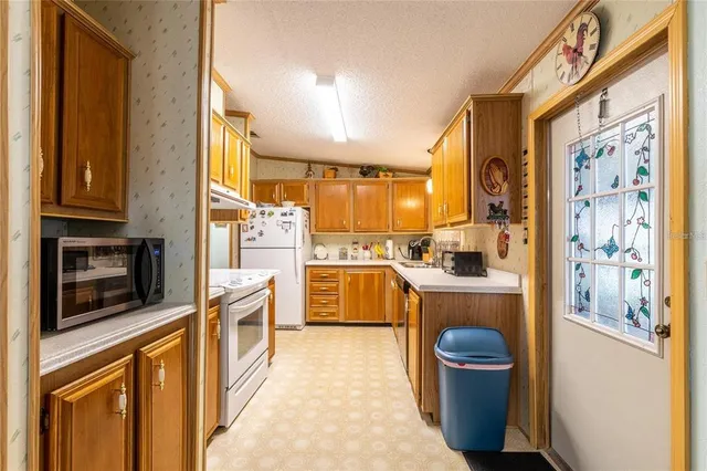 $199,000 | 25527 Belle Helene, Leesburg, FL 34748