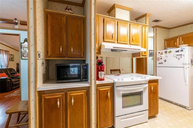 $199,000 | 25527 Belle Helene, Leesburg, FL 34748