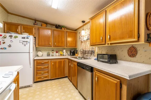 $199,000 | 25527 Belle Helene, Leesburg, FL 34748