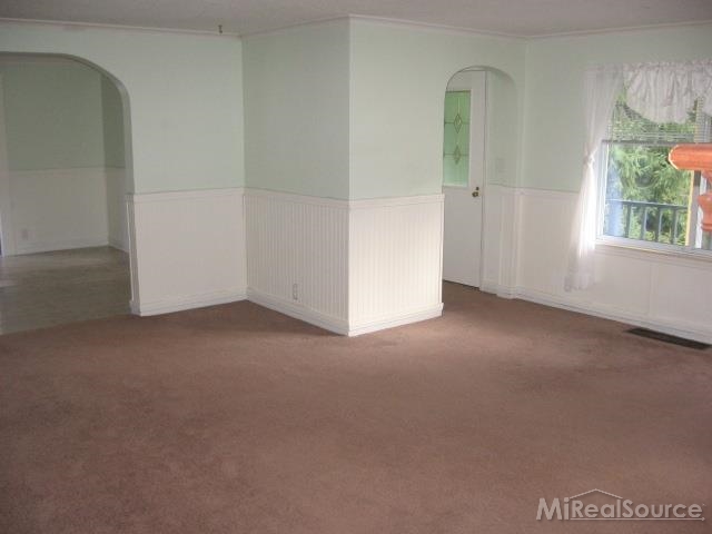 4046 Lakeshore Road Lexington, MI 48450 - Photo 9 of 30 31217419-8.JPG