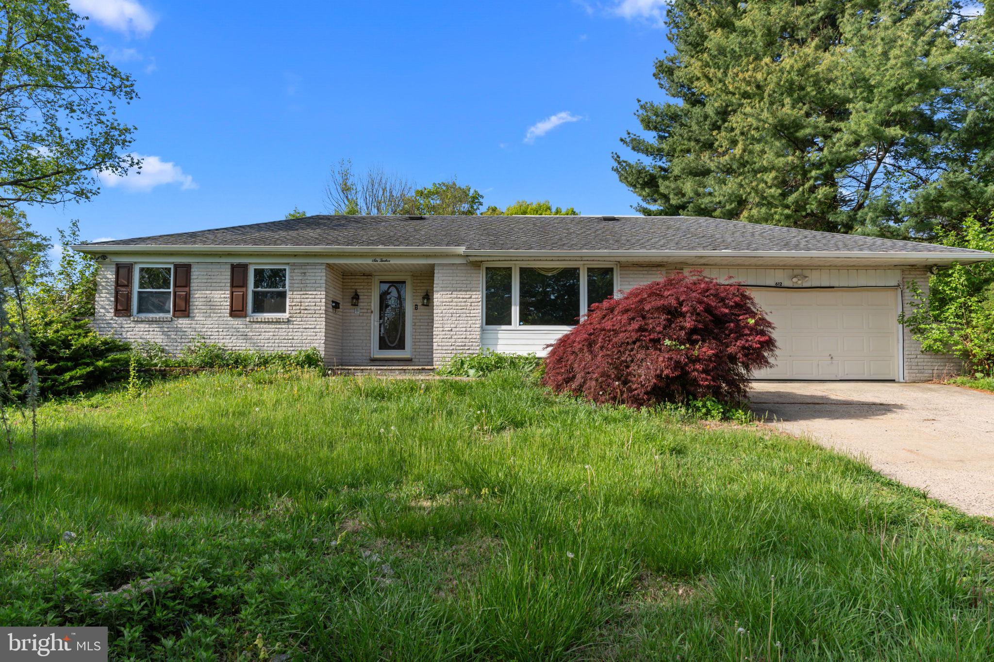 612 Davis Road Cheltenham, PA 19012 - Photo 1 of 37