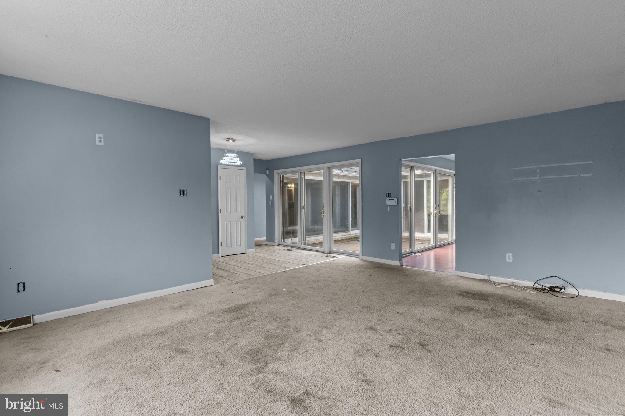 612 Davis Road Cheltenham, PA 19012 - Photo 6 of 37