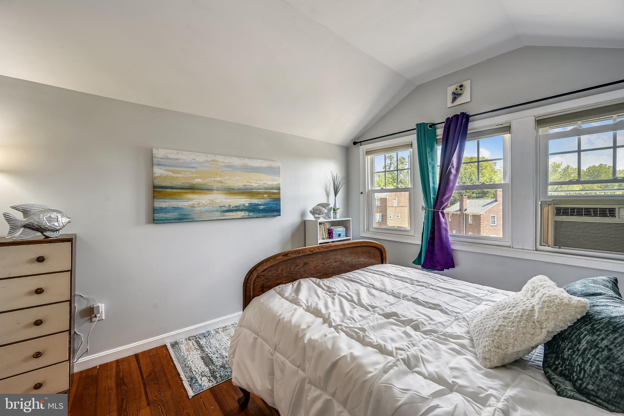 736 Braeside Road Baltimore, MD 21229 - Photo 21 of 29 2nd floor bedroom w/ HUGE walk in closet