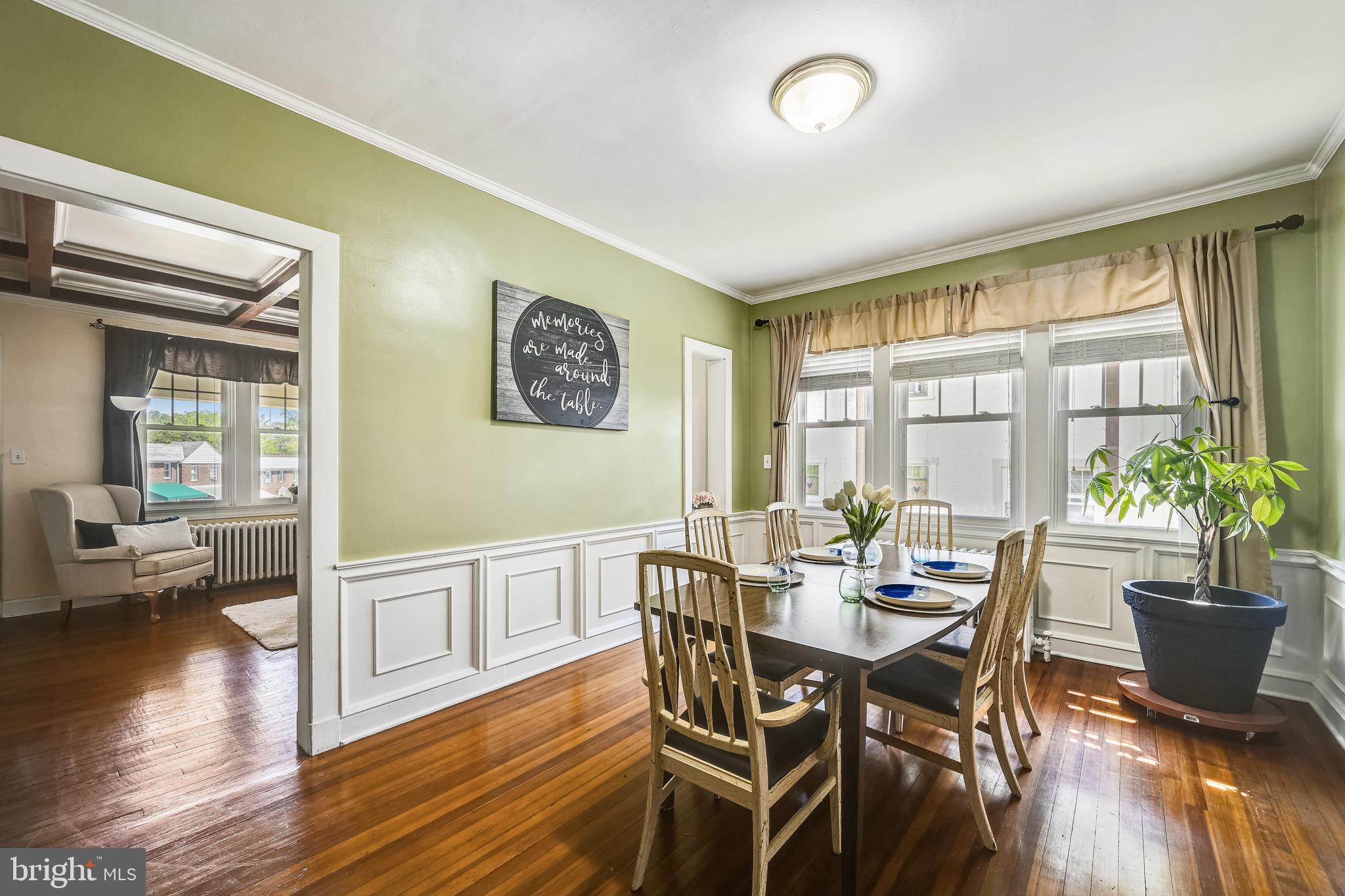 736 Braeside Road Baltimore, MD 21229 - Photo 7 of 29 Massive dining room