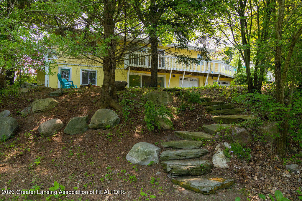 4427 Barton Road Lansing, MI 48917 - Photo 17 of 59 4427 Barton
