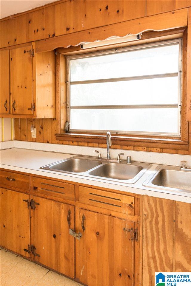 1946 Calmar Street Leeds, AL 35094 - Photo 15 of 33