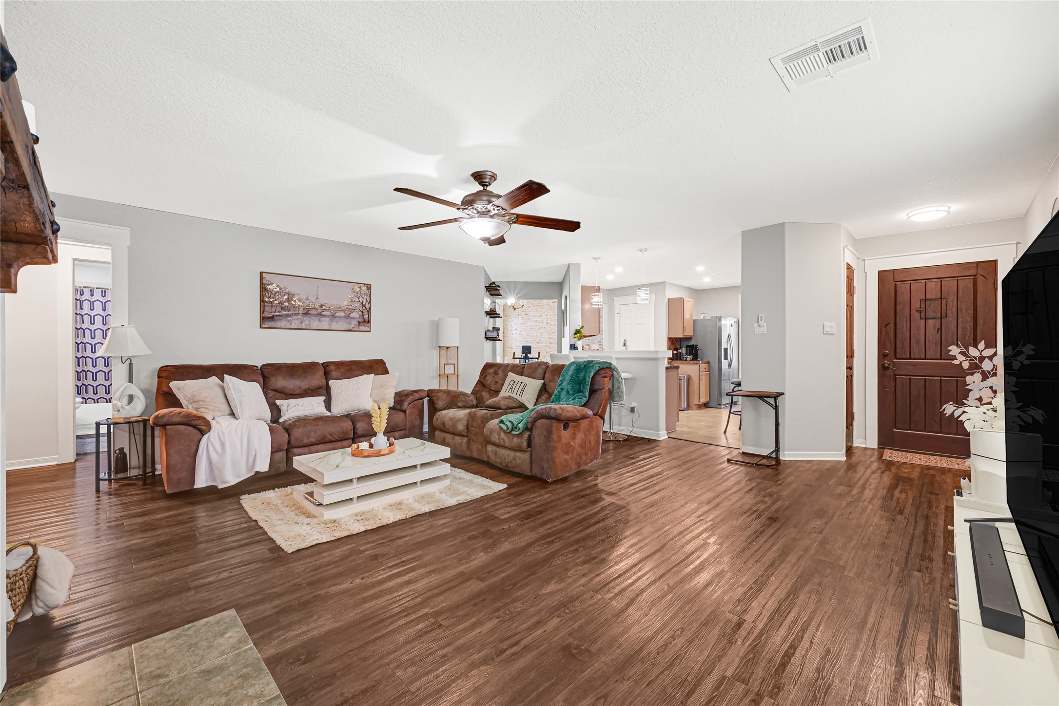 9825 Hyacinth Way Conroe, TX 77385 - Photo 5 of 21