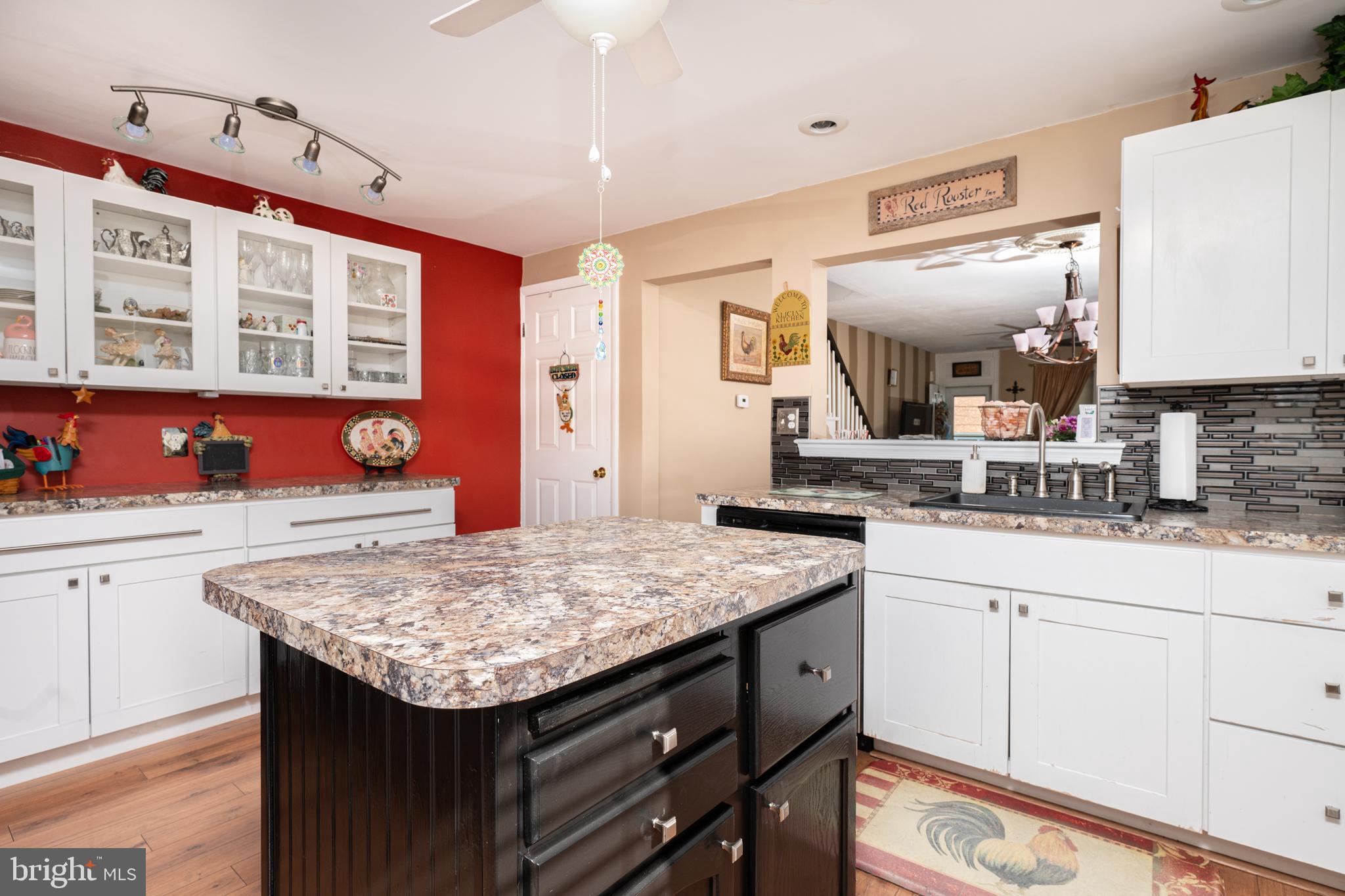 358 Ridge Avenue Spring City, PA 19475 - Photo 23 of 57 Island/Eat-In Kitchen