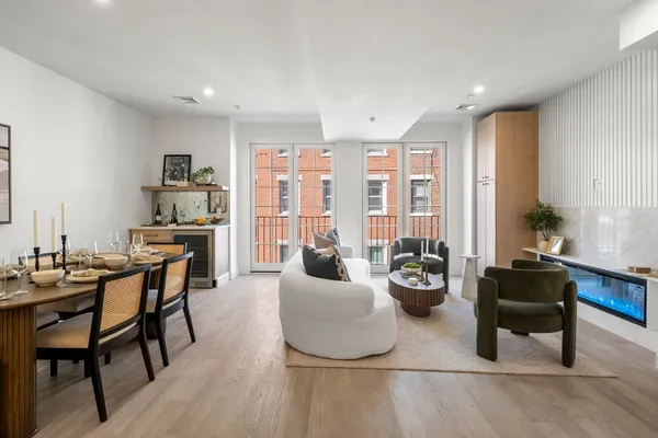 $2,350,000 | 51 North Margin Street, Unit 3, Boston, MA 02113