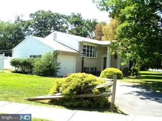 333 Shakespeare Drive Sinking Spring, PA 19608 - Photo 5 of 5 Gallery Image 5