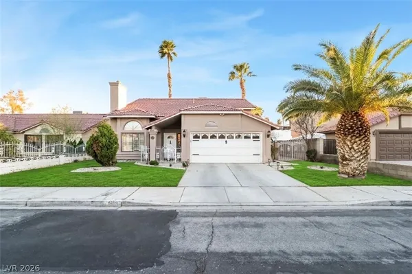 $2,595 | 6361 Chisos Drive, Las Vegas, NV 89103