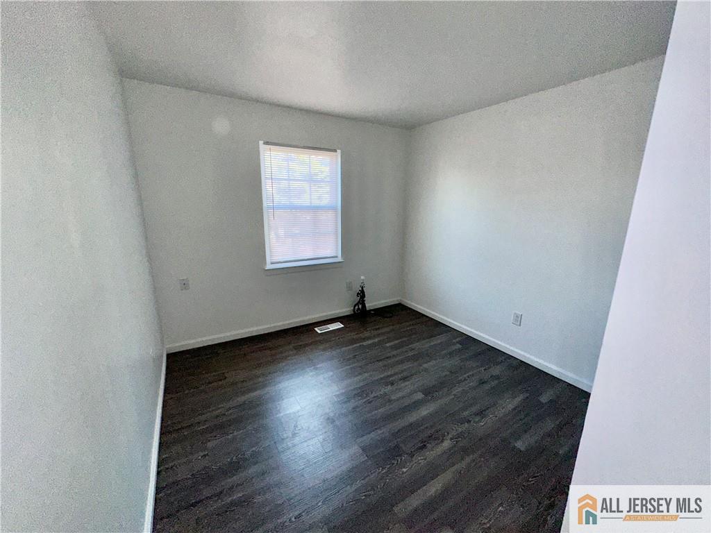4 Renaissance Lane New Brunswick, NJ 08901 - Photo 16 of 26 Gallery Image 16