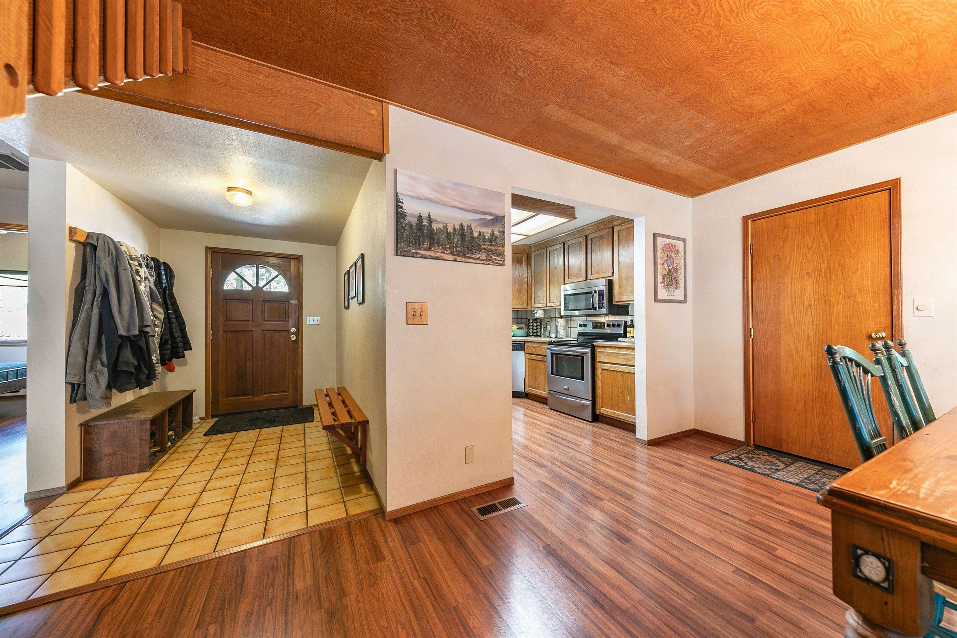 10414 Martis Valley Road Truckee, CA 96161 - Photo 12 of 24