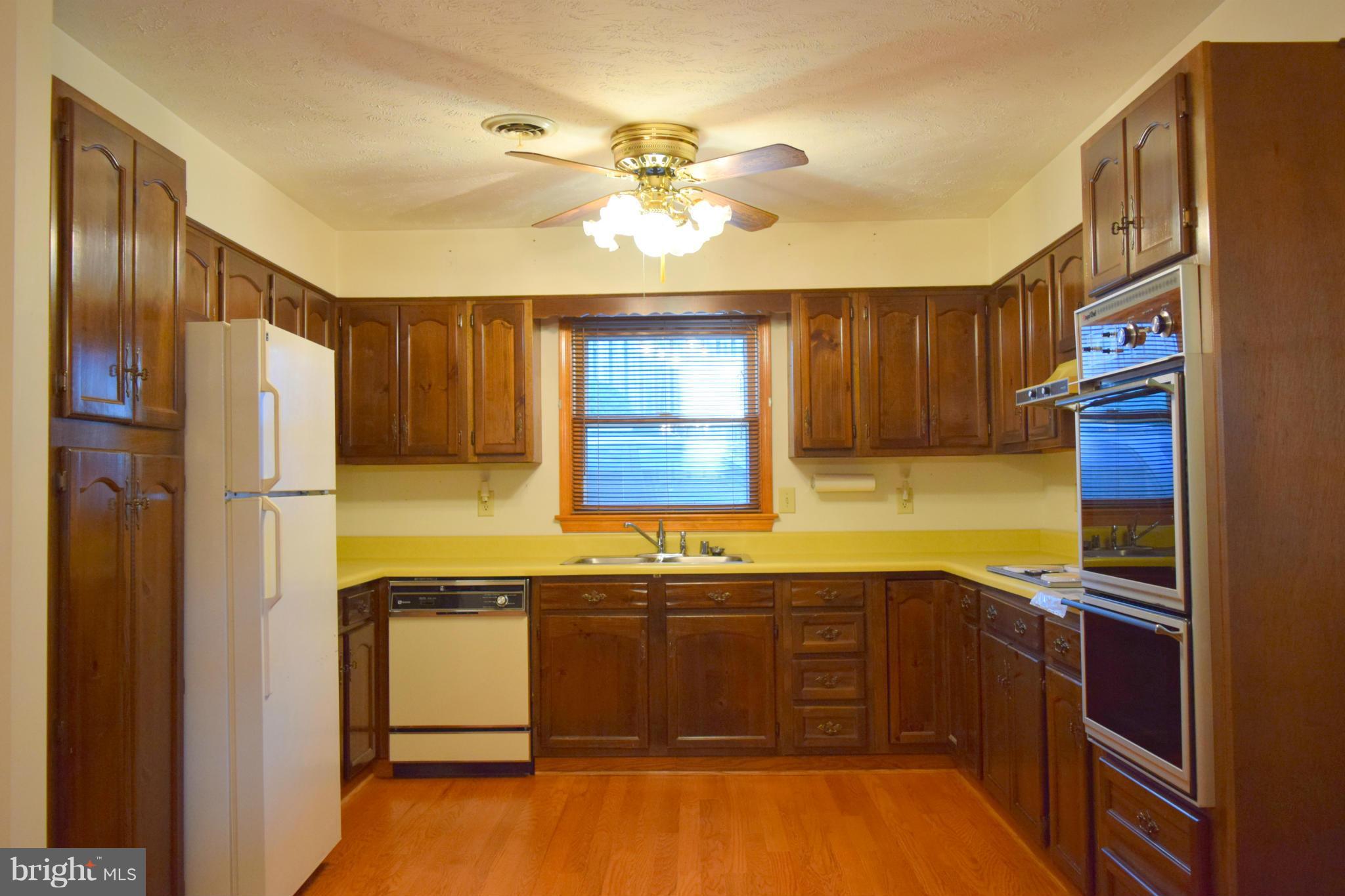 205 Jamestown Road Front Royal, VA 22630 - Photo 5 of 30 Kitchen