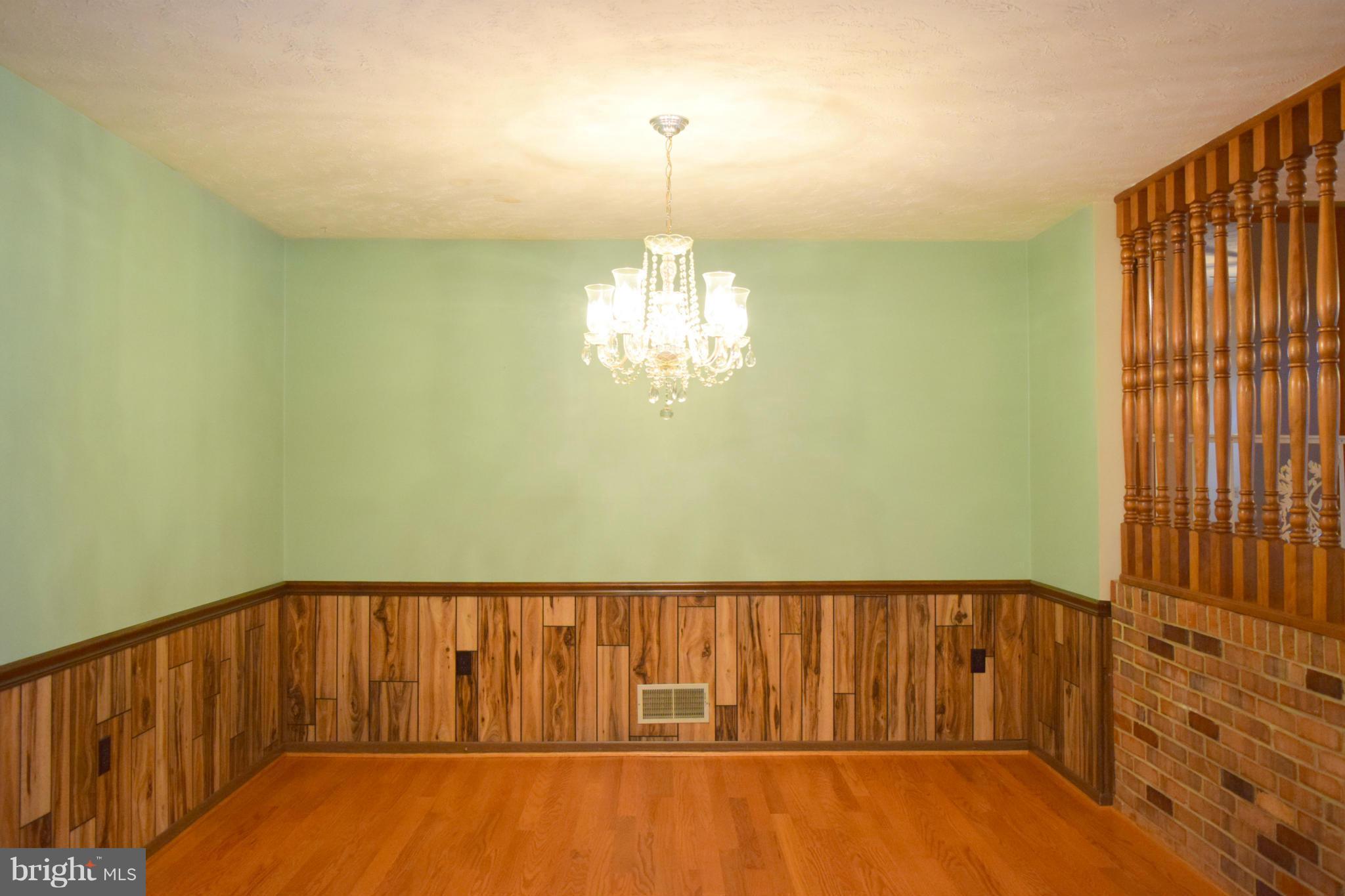 205 Jamestown Road Front Royal, VA 22630 - Photo 9 of 30 Dining Room