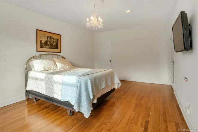 $798,000 | 4810 Boston Post Road, Unit 2D, Pelham, NY 10803