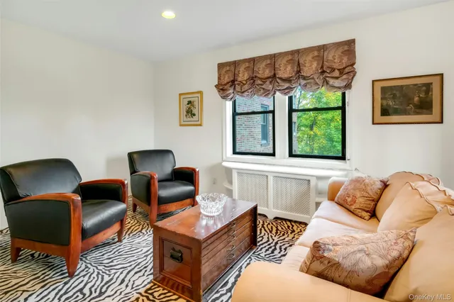 $798,000 | 4810 Boston Post Road, Unit 2D, Pelham, NY 10803