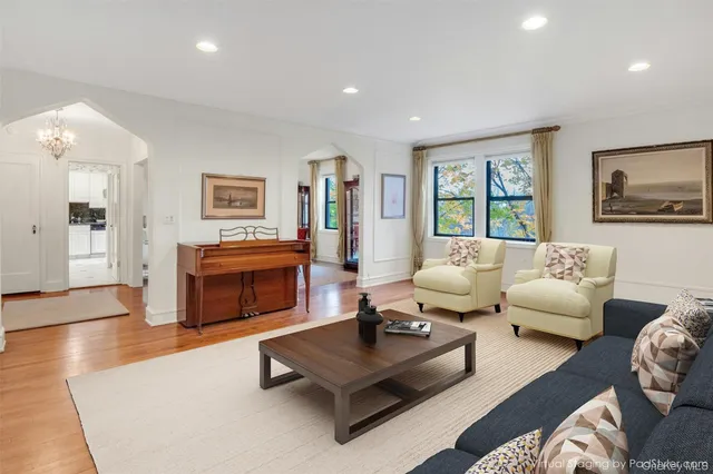 $798,000 | 4810 Boston Post Road, Unit 2D, Pelham, NY 10803