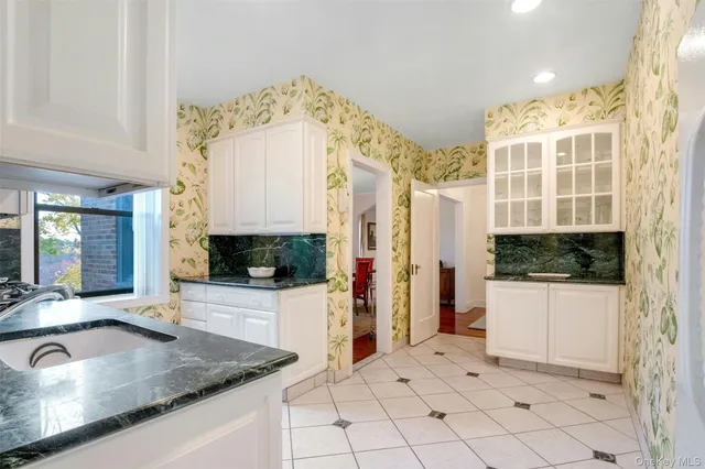 $798,000 | 4810 Boston Post Road, Unit 2D, Pelham, NY 10803