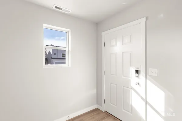 $379,990 | 401 Reindeer Avenue, Horseshoe Bend, ID 83629