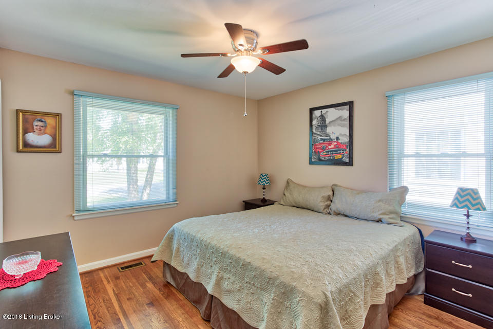 3043 Radiance Road Louisville, KY 40220 - Photo 9 of 20 3043 Radiance Rd-10