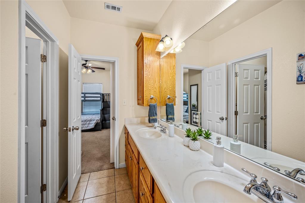 1903 South 11th Street, Unit A & B Waco, TX 76706 - Photo 15 of 40 Unit A