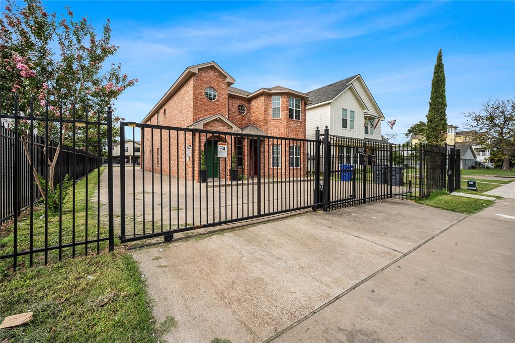 1903 South 11th Street, Unit A & B Waco, TX 76706 - Photo 38 of 40