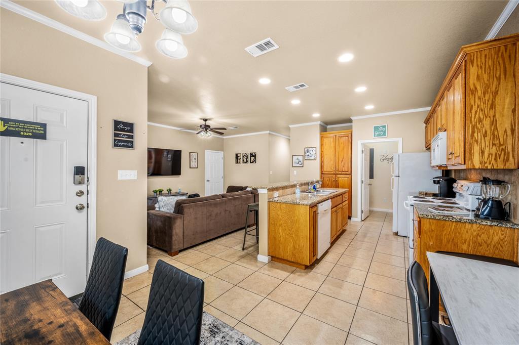 1903 South 11th Street, Unit A & B Waco, TX 76706 - Photo 4 of 40 Unit A