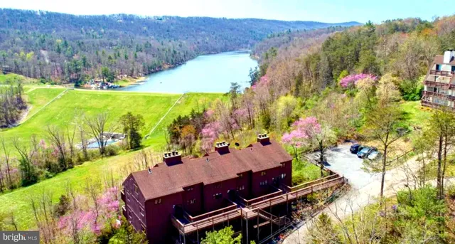 $189,000 | 426 The Hill Road, Unit L30, Basye, VA 22810