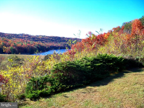 $189,000 | 426 The Hill Road, Unit L30, Basye, VA 22810