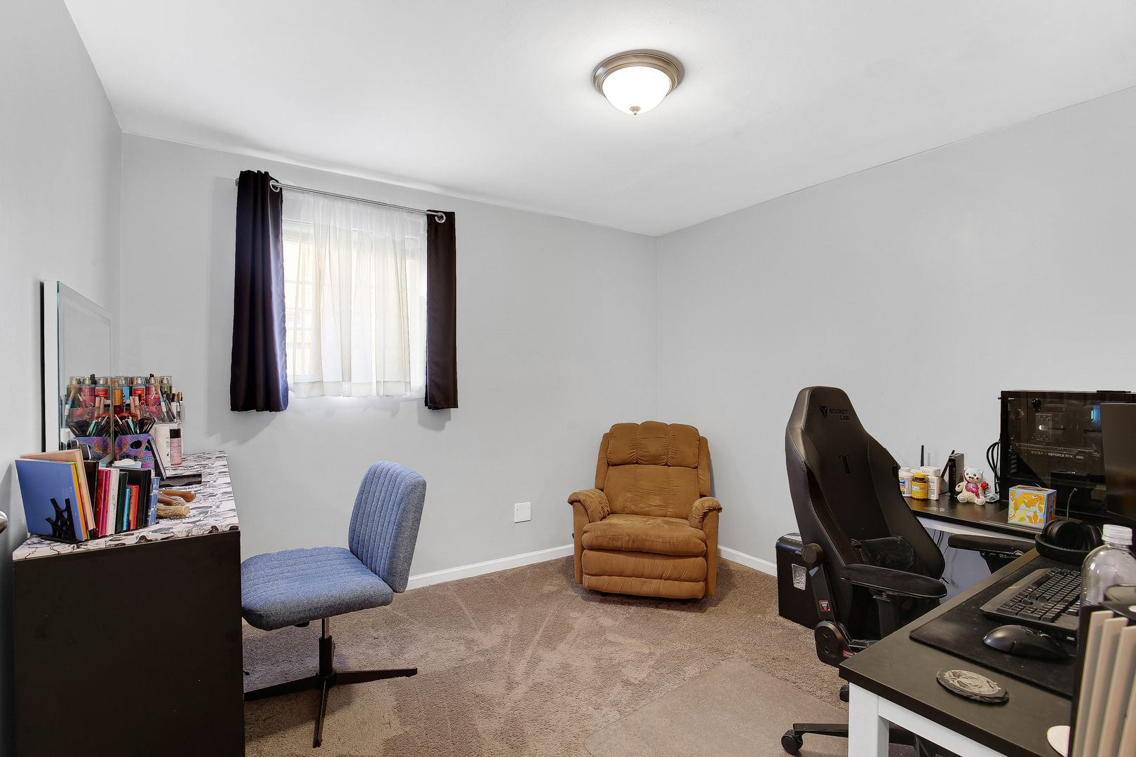 38 Monee Road Park Forest, IL 60466 - Photo 12 of 19 a view of workspace with lounge chair