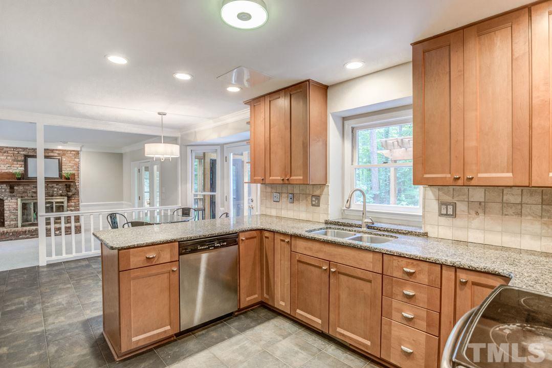 2909 Legare Court Raleigh, NC 27613 - Photo 4 of 30