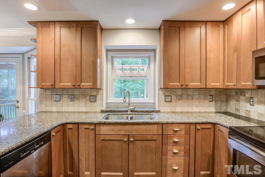 2909 Legare Court Raleigh, NC 27613 - Photo 5 of 30