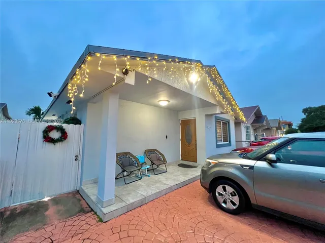 $2,750 | 1430 West 42nd Street, Hialeah, FL 33012