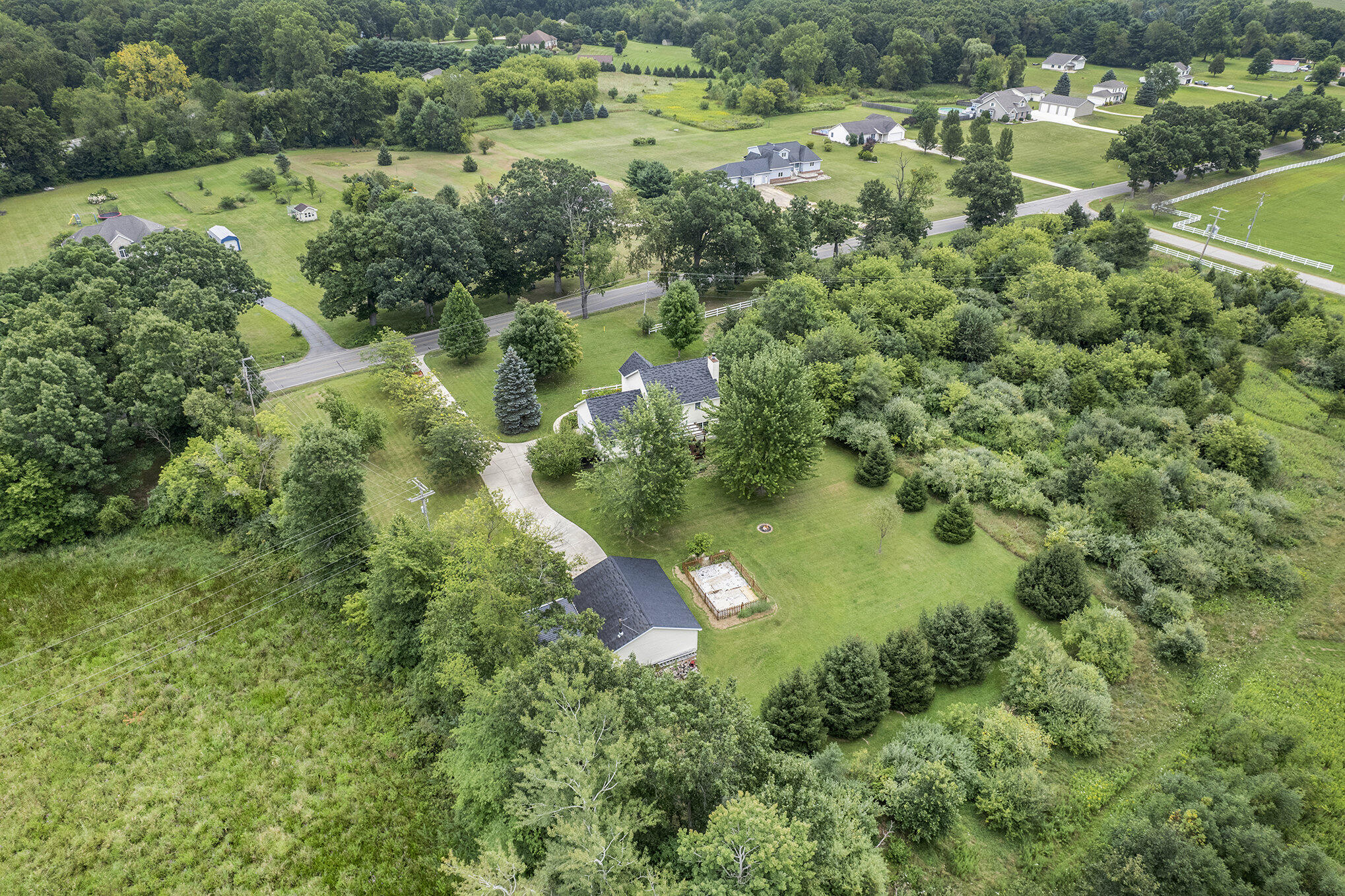 6815 Napoleon Road Jackson, MI 49201 - Photo 48 of 59 004_dji_0037