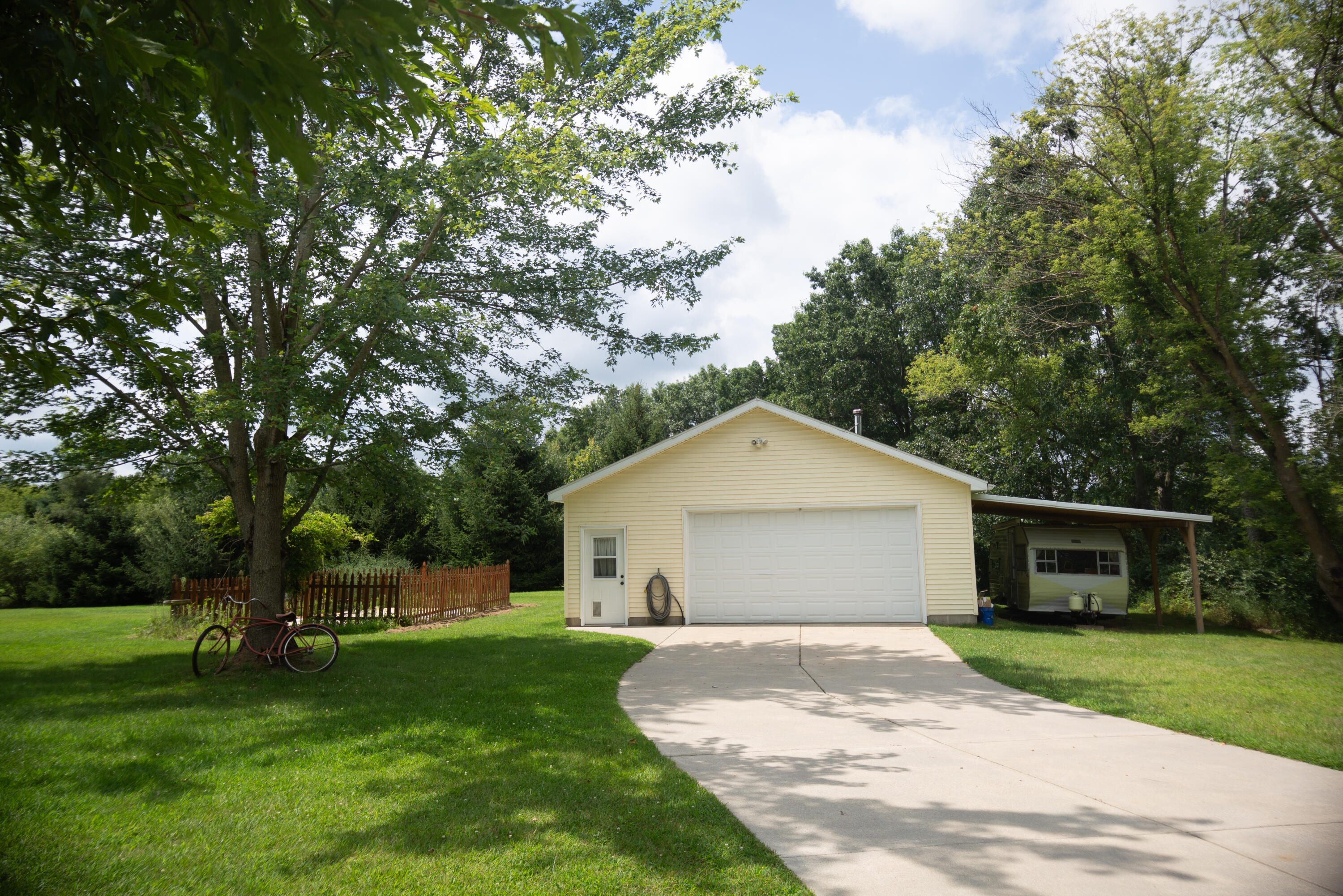6815 Napoleon Road Jackson, MI 49201 - Photo 8 of 59 JacksonHouse-29