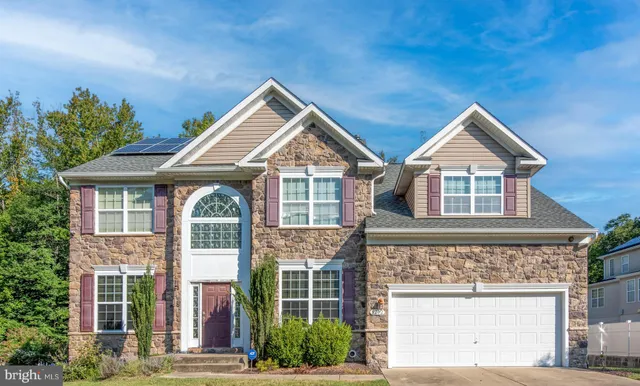 $630,700 | 8202 Holly Lane, Clinton, MD 20735
