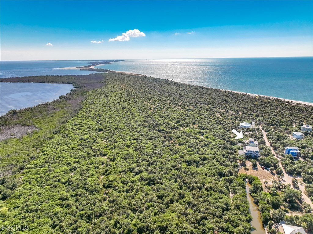 751 Rum Road Captiva, FL 33924 - Photo 8 of 29 a view of an ocean and beach