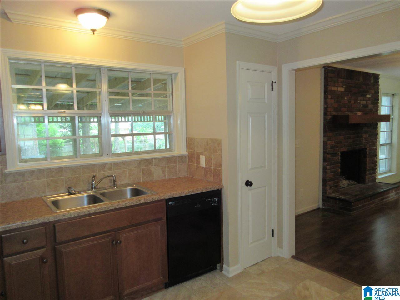 124 Hickory Street Alabaster, AL 35114 - Photo 17 of 27