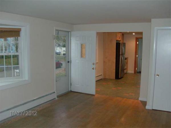 11 Wahnita Road Worcester, MA 01606 - Photo 10 of 12 Gallery Image 10