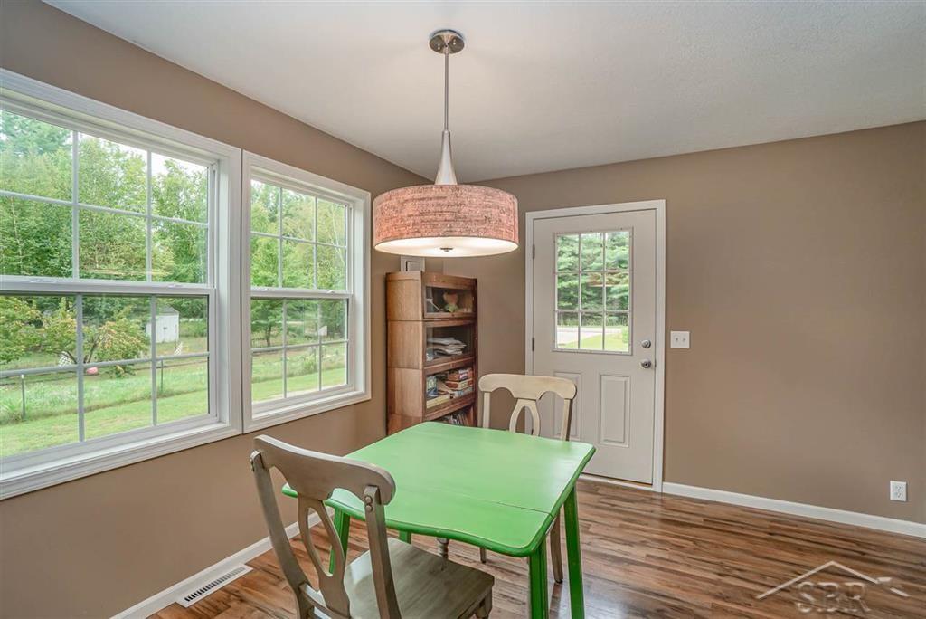 3364 North Stark Road Midland, MI 48642 - Photo 6 of 22 50023657-5.JPG